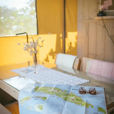 Luxury tent Adriatic Heritage Glamping No1 With Jacuzzi Maslinica