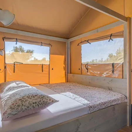 Adriatic Heritage Glamping No1 With Jacuzzi Luxury tent *