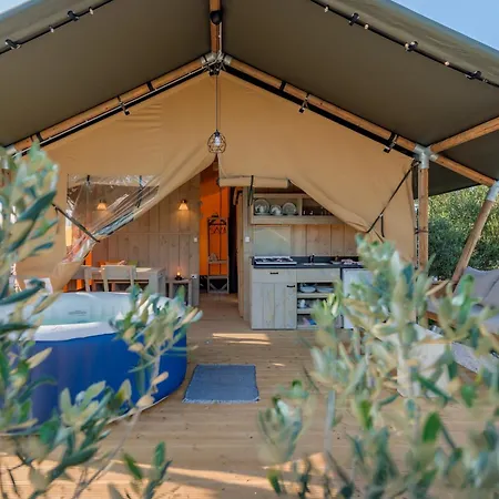 Adriatic Heritage Glamping No1 With Jacuzzi Luxury tent
