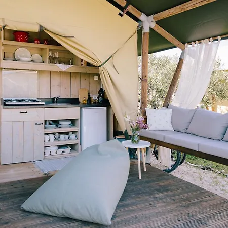 Розкішний намет Adriatic Heritage Glamping No1 With Jacuzzi *