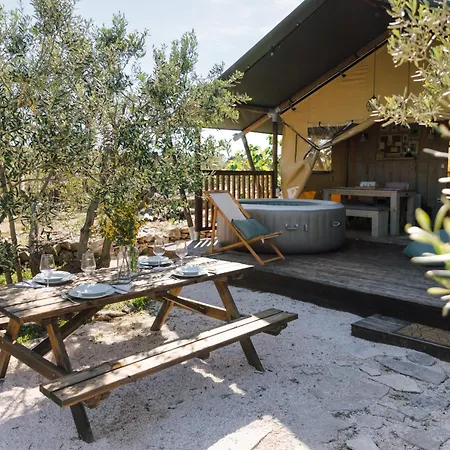 Glamping Adriatic Heritage Glamping No1 With Jacuzzi *