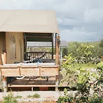 Luksuzni šator Adriatic Heritage Glamping No1 With Jacuzzi *