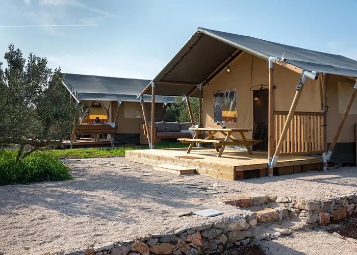 Adriatic Heritage Glamping No1 With Jacuzzi 럭셔리텐트