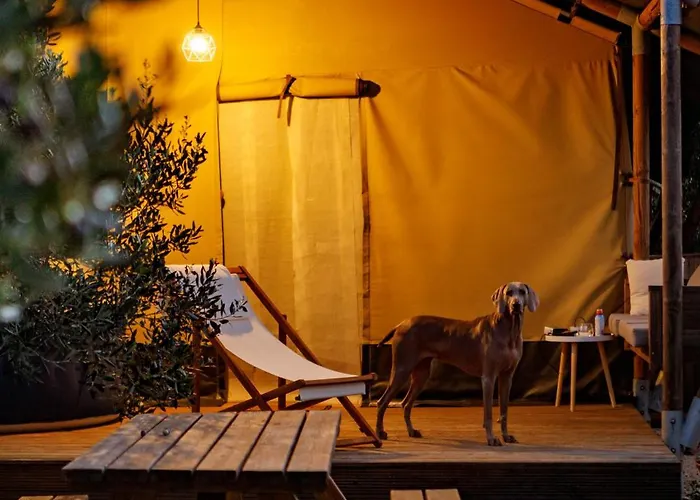 Adriatic Heritage Glamping No1 With Jacuzzi 럭셔리텐트 *